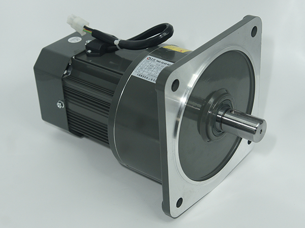 立式永磁減速電機(jī)